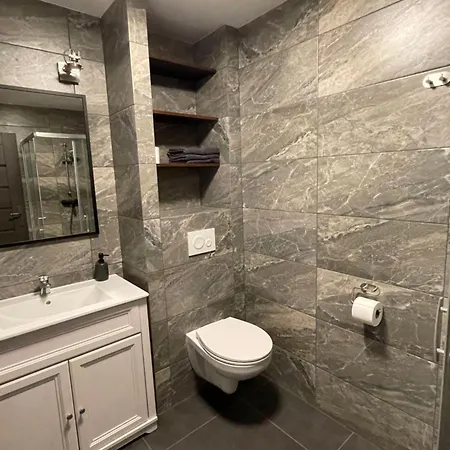 Chaloupka Apartment
