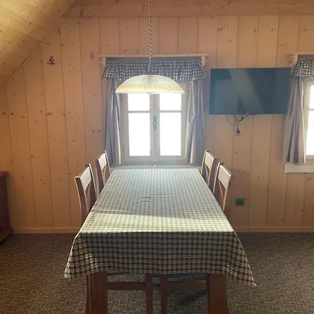 Chaloupka Apartment *
